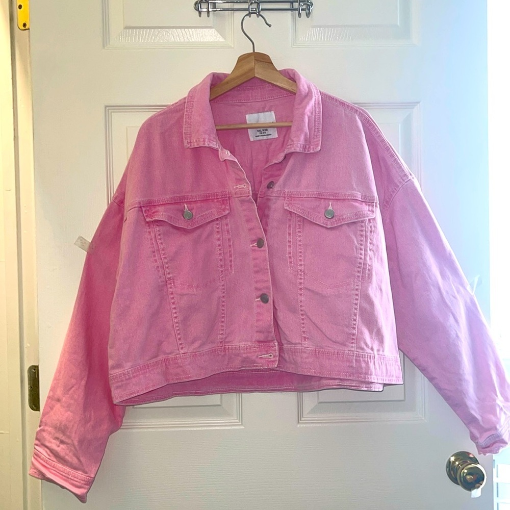 Celebrity Pink Juniors Boxy Crop Denim Jacket XXL -XXG (19-21)